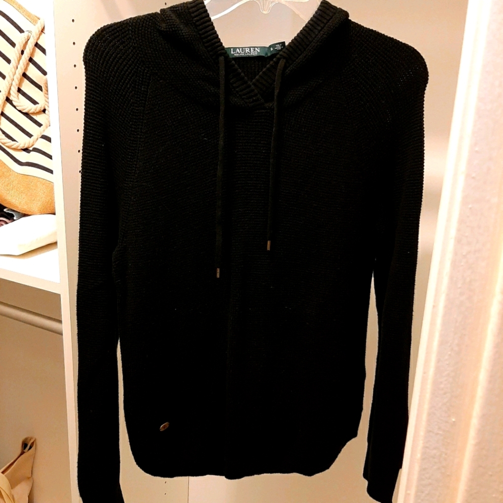 Sweater with hoodie